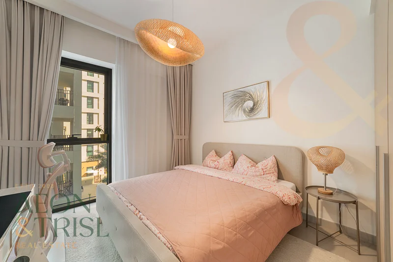 Fully Furnished | 2 Bedroom | Burj View | Bright63759932613763114