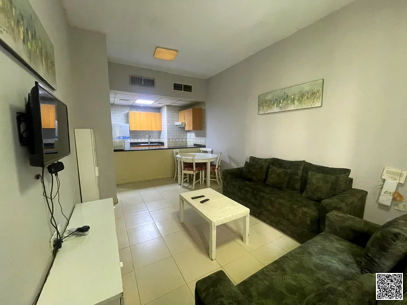 مؤثث // 1BHK // فاخر جداً63709218428161111