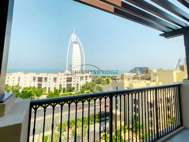 منظر خلاب: 3 غرف نوم بالإضافة إلى غرفة خادمة مع موقف سيارتين63730521796739113