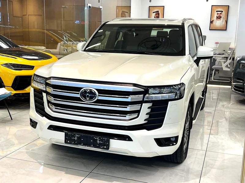 2023 Toyota Land Cruiser GXR | GCC Specs63613129525249112