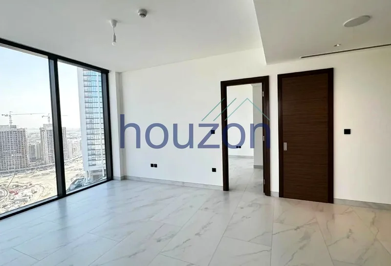 High Floor 3BR + M/R | Vacant | Waterfront View63758455358339111