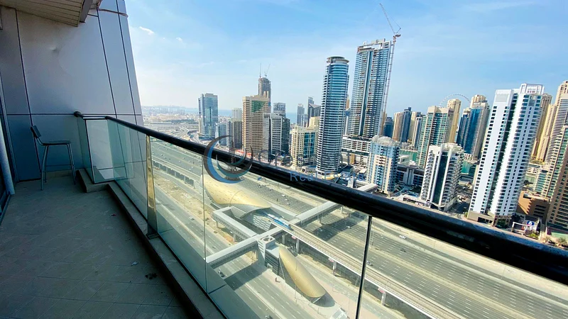 2 Bedroom in Global Lake View | Panoramic Lake and Skyline Views63748867426051110