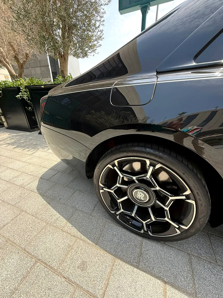 Luxury 2025 Rolls-Royce Ghost Series II – Black | Full Options | 5-Year Warranty63612065511809112