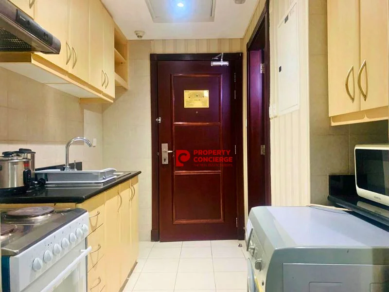 Chiller free | Fully furnished | With Box Balcony63729679372545114