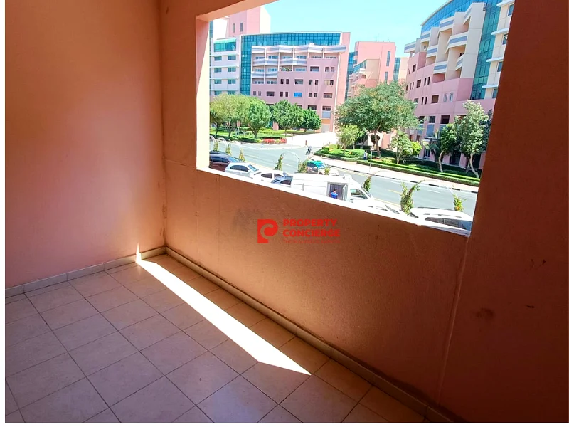 Chiller free | Fully furnished | With Box Balcony63729679372545110