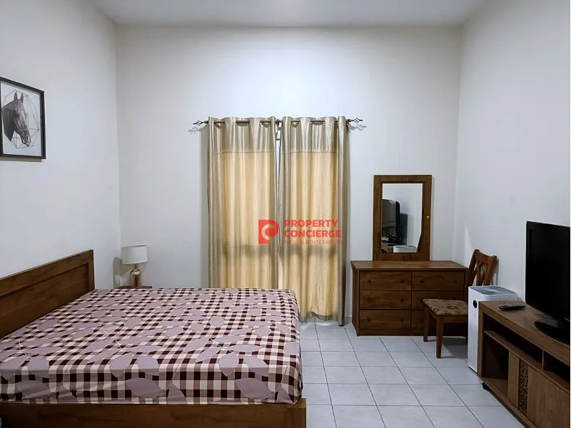 Chiller free | Fully furnished | With Box Balcony63729679372545113