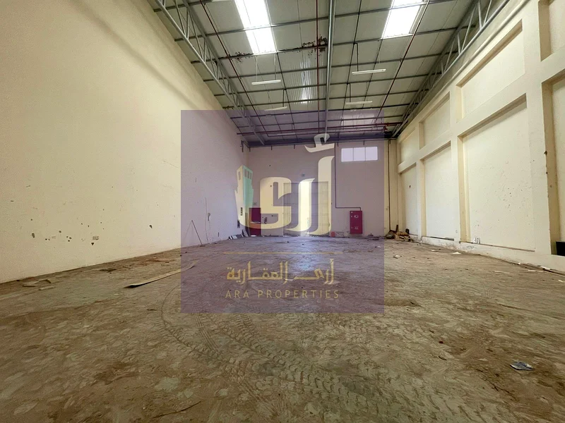 WAREHOUSE FOR RENT ON THE MAIN ROAD 2700/SQFT IN EMIRATES INDUSTRIAL AREA Umm Al Quwain63623152245377113