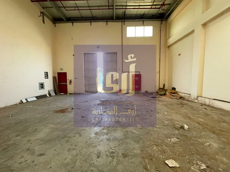 WAREHOUSE FOR RENT ON THE MAIN ROAD 2700/SQFT IN EMIRATES INDUSTRIAL AREA Umm Al Quwain63623152245377114