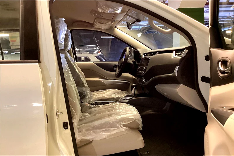 2025 Nissan Xterra SE  • Big Price Drop • Manufacturer warranty till 30-Jul-2028 • 43436563612794211969111