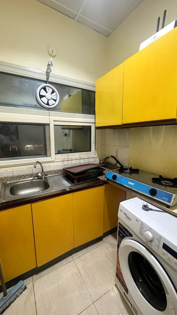 Studio Flat for South Indian Family - Furnitured with Separate Kitchen in Muwailih63623402246273111