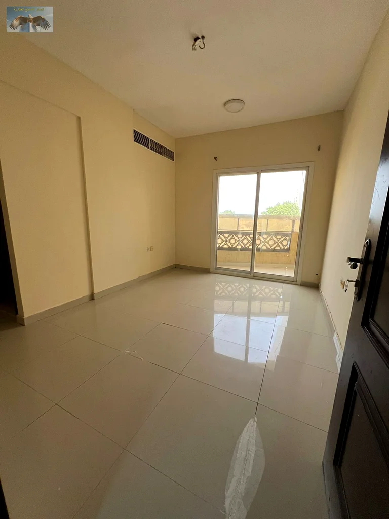 One bedroom and a hall, first tenant, second row from Ajman Corniche - central air conditioning and a prime location! Live in a brand new apartment. T63811665997442110