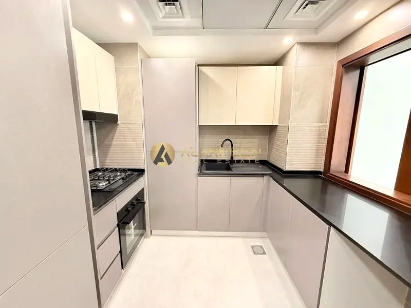 Stunning  Brand new  | Chiller Free | Near Metro63763683678338114