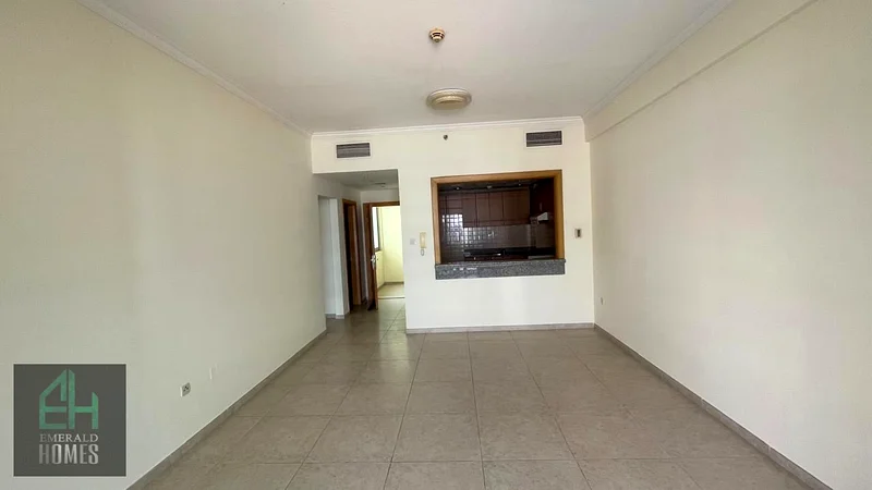HOT DEAL | BRIGHT & SPACIOUS | READY TO MOVE IN63747082315393110