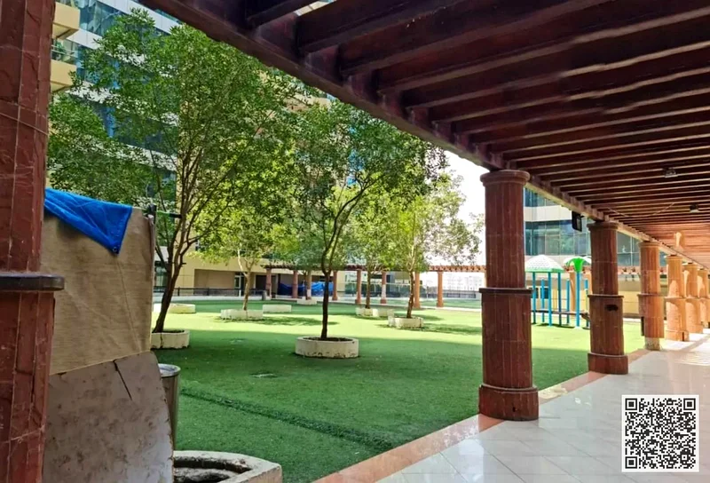 استوديو فاخر مع مطبخ منفصل مؤثث بالكامل، وإطلالة مفتوحة، ومجهز بالكامل بأحدث الأجهزة، جاهز للانتقال الفوري، بما في ذلك63836872942081114