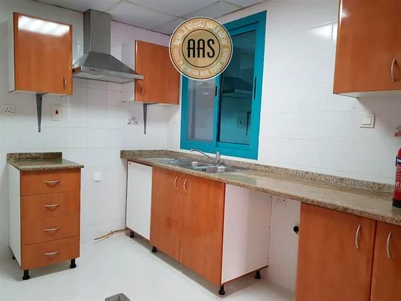 وصول سهل إلى المترو شقة كبيرة بغرفة نوم واحدة مع جميع وسائل الراحة63755996372865113