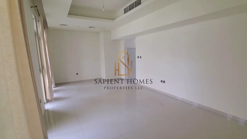 منزل تاون هاوس شاغر جاهز للانتقال إليه63740867848961111