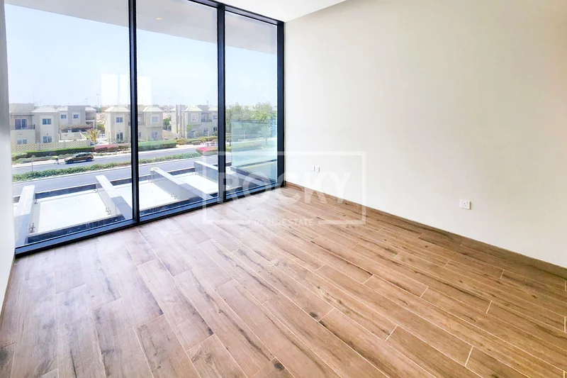 Ready To Move | Prime Location | Semi Furnished63809586535427113