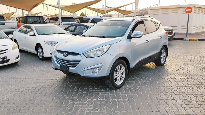 HYUNDAI TUCSON 2012 GCC VERY CLEAN CAR GOOD CONDITION RUN AND DRIVE ALSO PERFECT63612086249987113