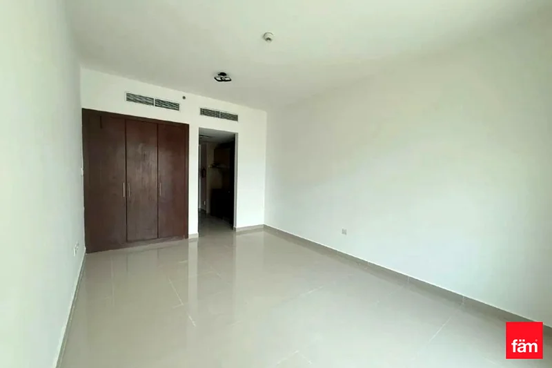 Spacious studio | Prime Location | Unfurnished63783058072321110