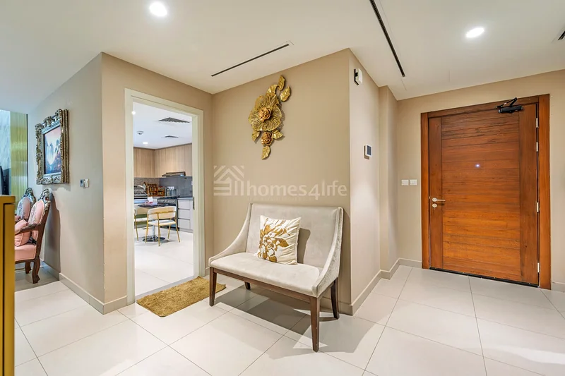 Corner Unit | Closed Kitchen | Upgraded63750835546755113