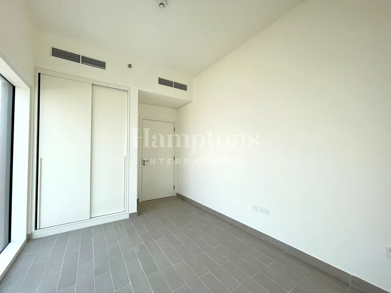 مرافق متميزة | جديدة بالكامل | شاغرة63754035308803112