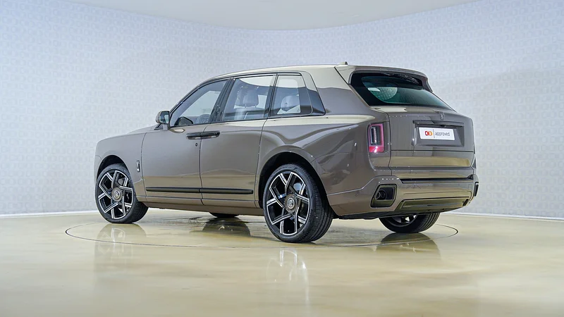 Cullinan Black Badge | AED 31,827 PM | Up to 3 Years Unlimited Warranty |63612065166723111