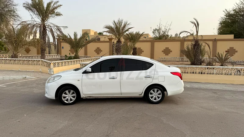 Nissan Sunny 2013 model (Indian Spec). Transmission: Automatic, Colour: White, Fuel: Petrol.63612795330051110