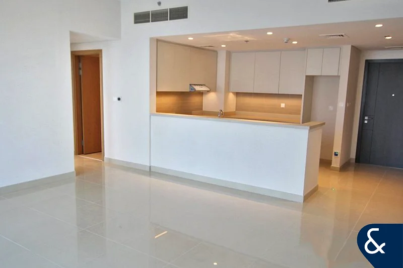 Corner Layout | 2 Bed | Great Investment64026744050305112