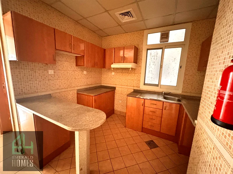 HOT DEAL | BRIGHT & SPACIOUS | READY TO MOVE IN63978481491330112