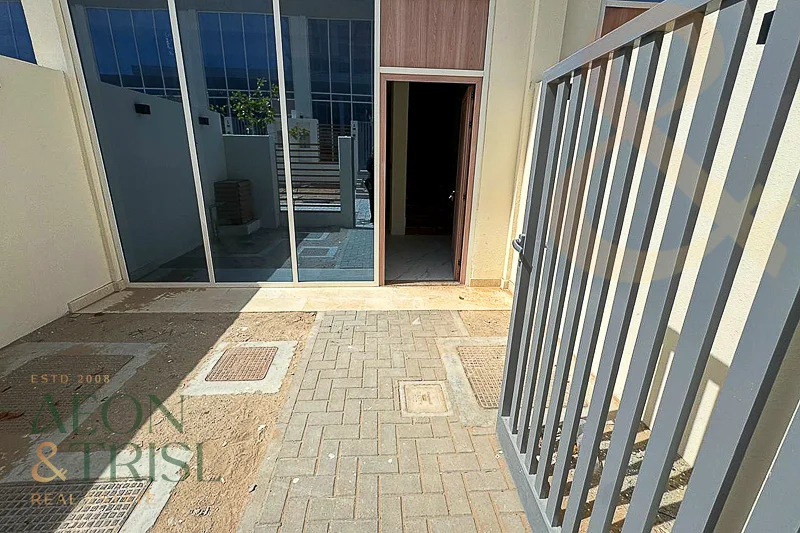جديد تمامًا | واسع | موقع متميز | شاغر63735763348098114