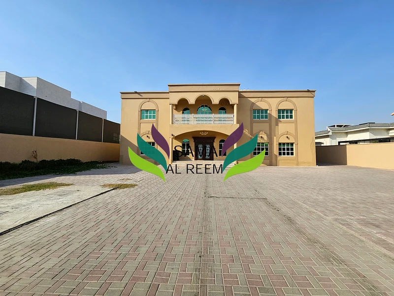 فيلا مستقلة من 9 غرف نوم | حديقة كبيرة | البرشا 263743312411394110