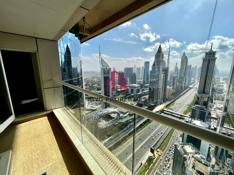 منظر مذهل للمدينة وطابق عالي | بدون رسوم مبرد | SZR63746035828353110