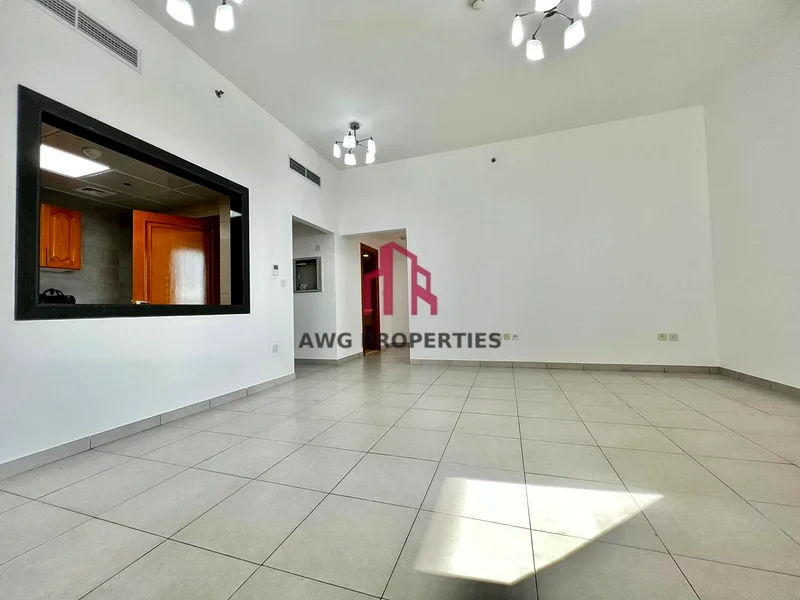 منظر مذهل للمدينة وطابق عالي | بدون رسوم مبرد | SZR63746035828353111