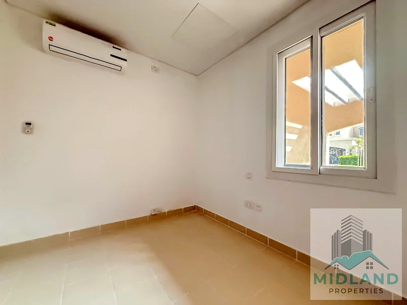 Single Row | 3 Bedroom + Maid's | Type C Middle Unit in Casa Dora63725560268802113