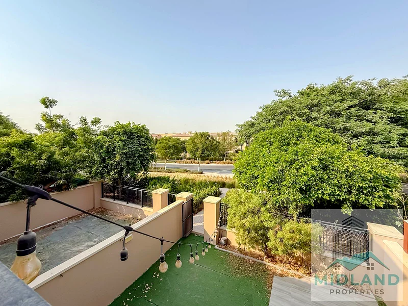 Single Row | 3 Bedroom + Maid's | Type C Middle Unit in Casa Dora63725560268802111