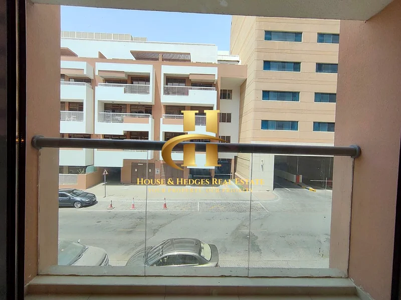 جاهز للانتقال | تخطيط واسع | غير مفروش63778456179331113