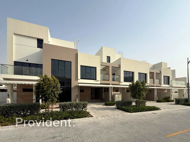 Single Row | Vacant | Multiple Cheques| Brand New63738198748034110
