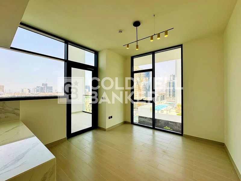 مسبح خاص | مساحة واسعة للعيش | مطبخ مجهز63787493607937114