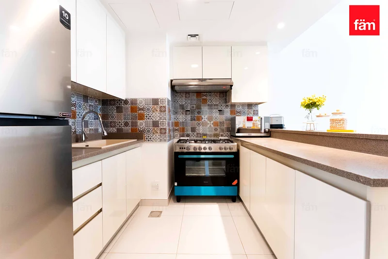 Bright & Spacious 2 Bed | Vacant | Unfurnished63727297786371114