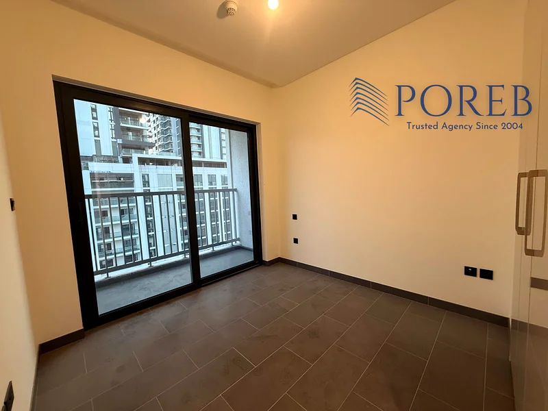 الطابق الأوسط | إطلالات على البحيرة والمدينة | شرفة63758547937794113