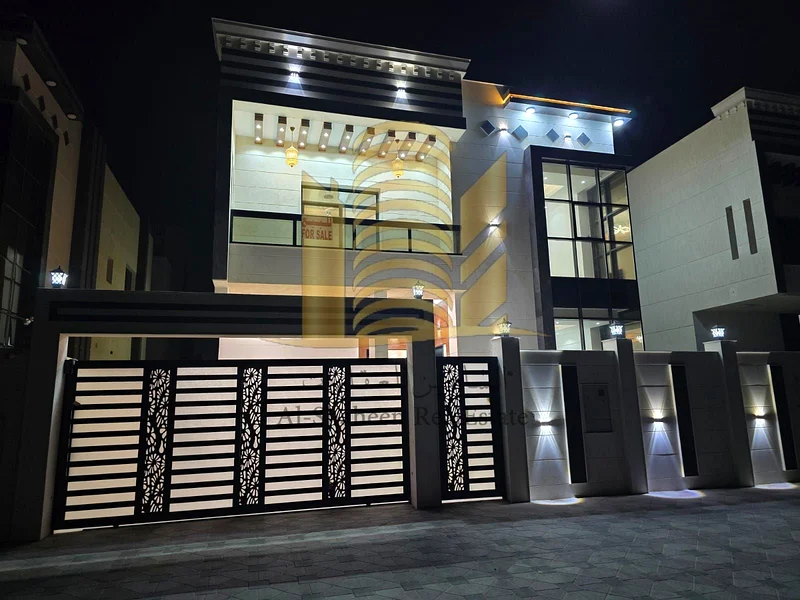 Villa for sale in Al Bahia, Ajman Land area: 3,014 sq ft Built-in area: 3,500 sq ft 5 bedrooms, a living room, a maid's room, central air conditioning63881908959490111