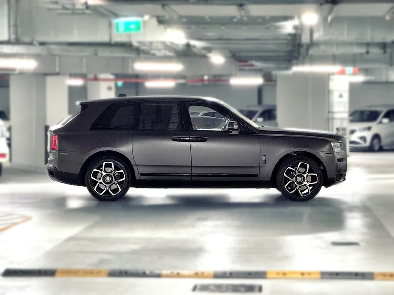 Rolls Royce Cullinan 2022 Black Badge, GCC Specs, Under Warranty and service contract by Rolls Royce63612065199362113
