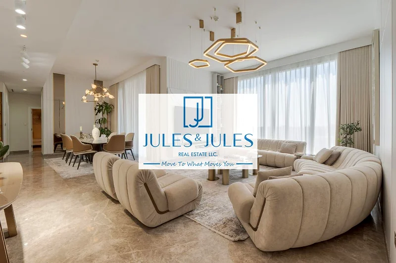 Fully Furnished/ Spacious 4 Bedroom/ Creek Views / Fully Upgraded64026024235907110