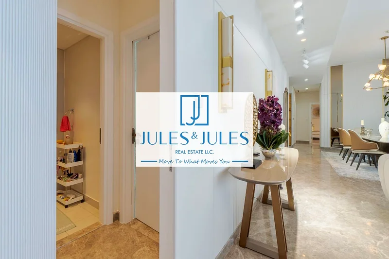 Fully Furnished/ Spacious 4 Bedroom/ Creek Views / Fully Upgraded64026024235907113