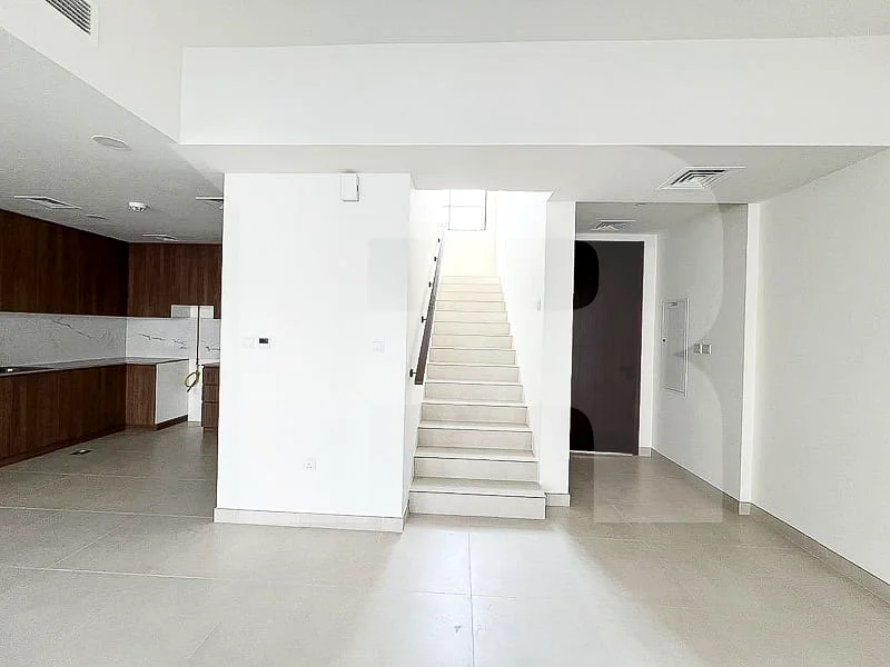 جديد بالكامل | غرفة خادمة | واسعة | موقع متميز63737547234561114
