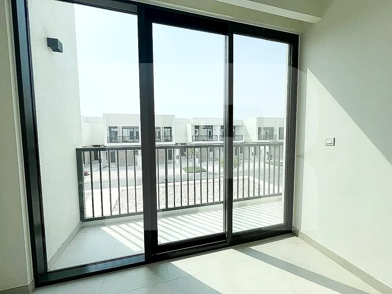 جديد بالكامل | غرفة خادمة | واسعة | موقع متميز63737547234561112