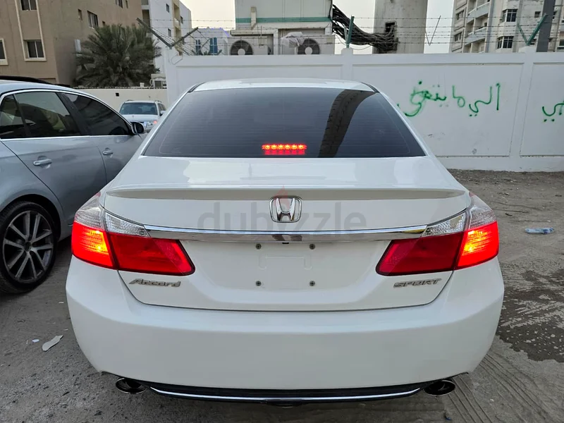 HONDA ACCORD SPORT - 2015 (American Specs with Paddle Shifters)63612064445441112