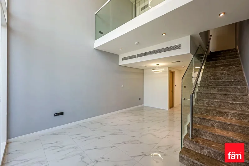 Mid unit | facing Park | ready to move63735763340291110