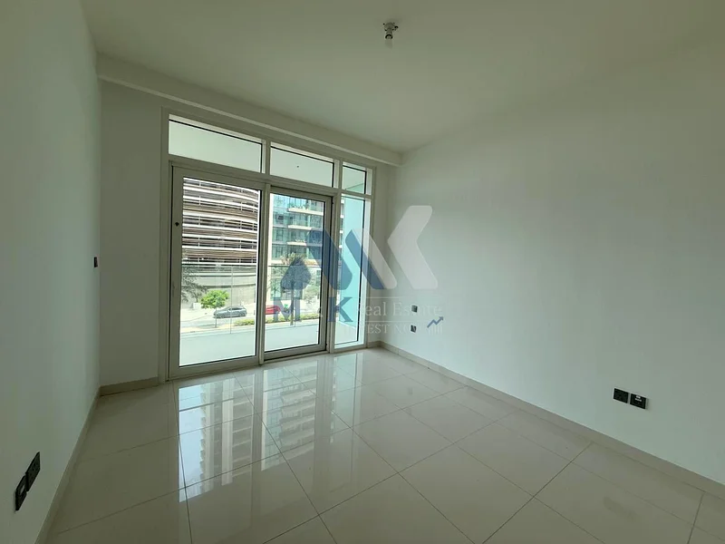 شاطئ خاص / مسكن على الشاطئ / شقة كبيرة63733597246723113