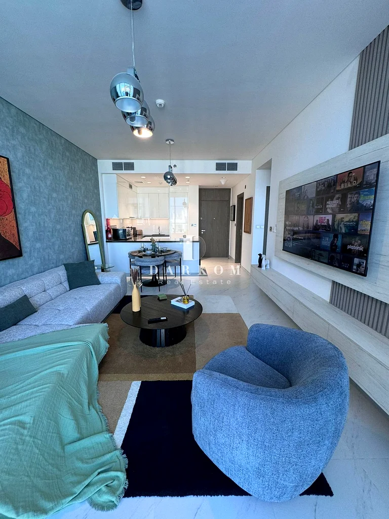 No Commission ~ VACANT ~ Furnished ~ Lagoon View64006393953283111